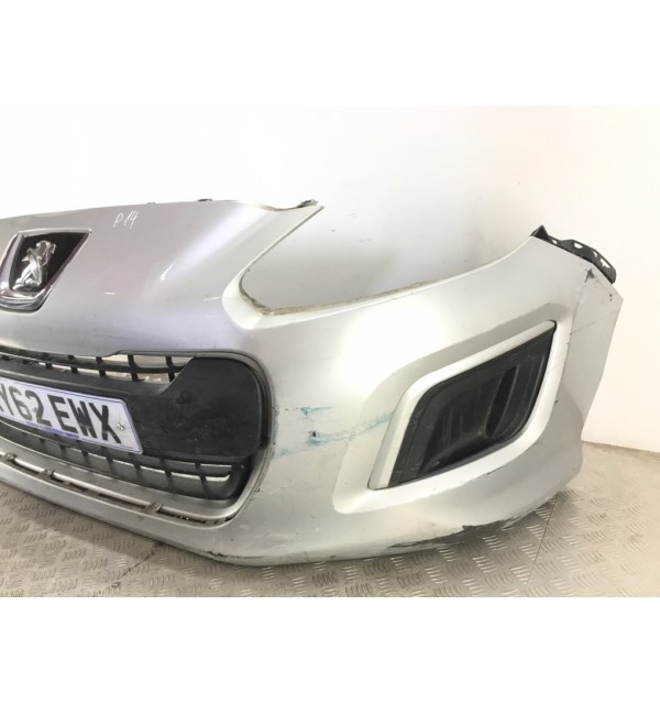 Бампер передний бу для Peugeot 308 T7 1.6 HDi,  2012 г.