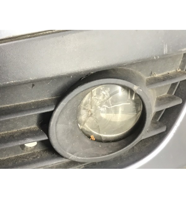 Бампер передний бу для Opel Astra H 1.6 i,  2005 г.