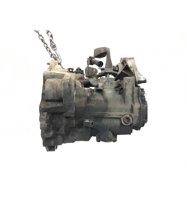 КПП механическая (МКПП) бу для Volkswagen Beetle  2.0 i,  2005 г.