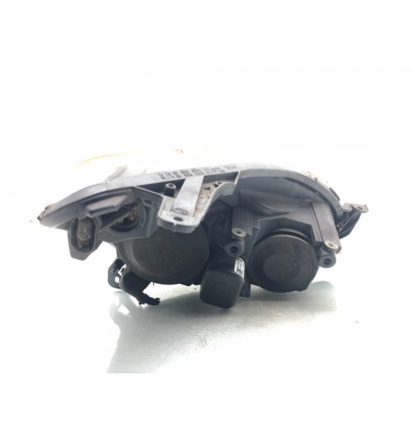 Фара левая бу для Opel Astra H 1.6 i,  2005 г.