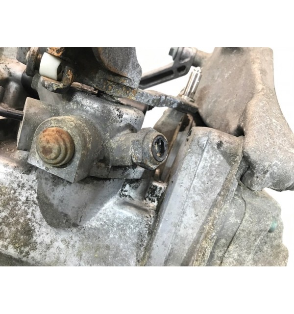 КПП механическая (МКПП) бу для Audi A3 8P 2.0 FSI,  2004 г.