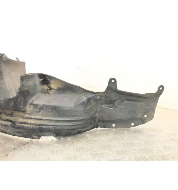Защита арок передняя левая (подкрылок) бу для Mitsubishi Outlander 1 2.4 i,  2004 г.