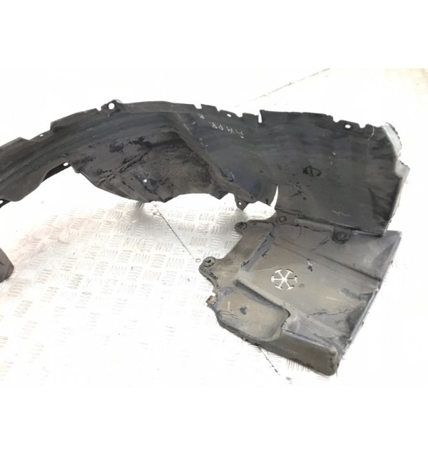 Защита арок передняя правая (подкрылок) бу для Mitsubishi Outlander 1 2.4 i,  2004 г.
