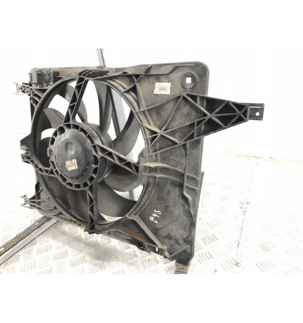 Вентилятор радиатора бу для Nissan Qashqai  1.5 DCi,  2011 г.