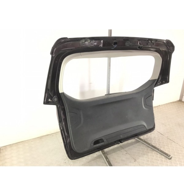 Крышка багажника бу для Opel Zafira C 2.0 CDTi,  2014 г.