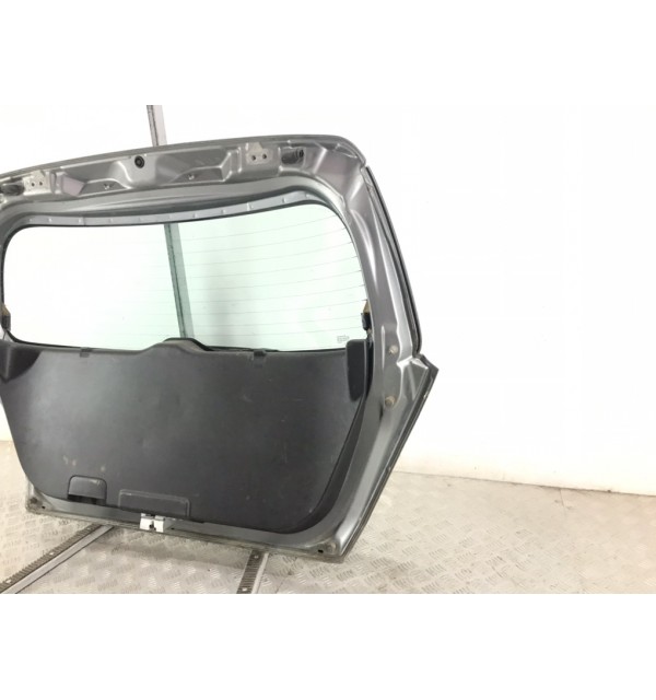 Крышка багажника бу для Suzuki Swift 3 1.5 i,  2006 г.