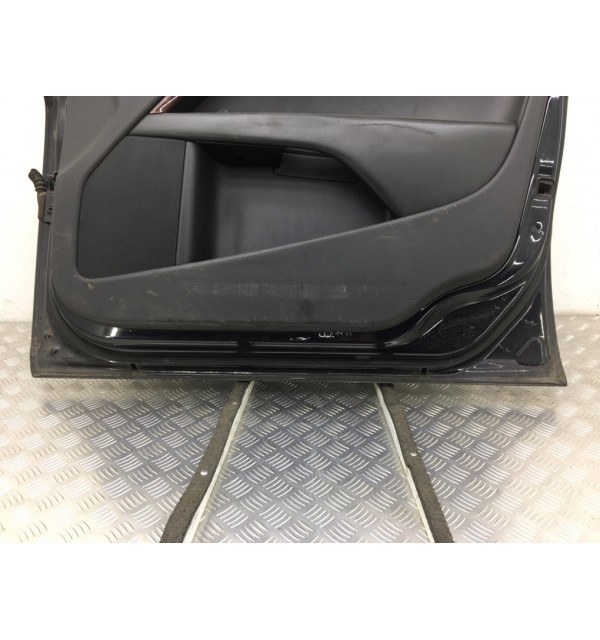 Дверь передняя правая бу для Volvo S80  2.4 D5,  2007 г.