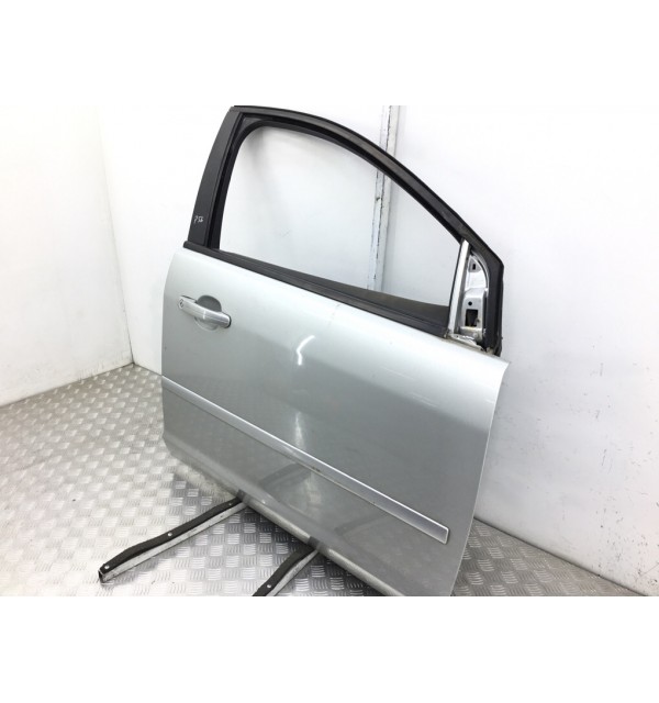 Дверь передняя правая бу для Ford Focus 2 1.6 i,  2007 г.