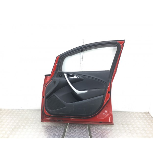 Дверь передняя правая бу для Opel Astra J 2.0 CDTi,  2013 г.