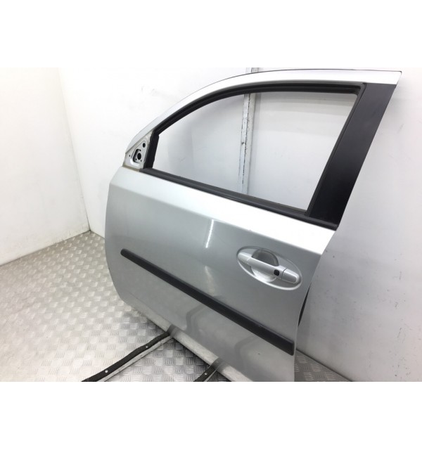 Дверь передняя левая бу для Toyota Urban Cruiser  1.4 D-4D,  2010 г.