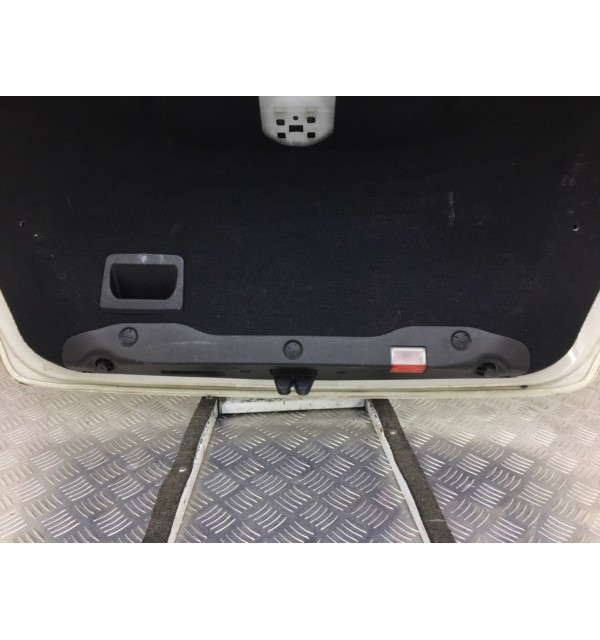 Крышка багажника бу для Mercedes C W204 1.8 i,  2010 г.