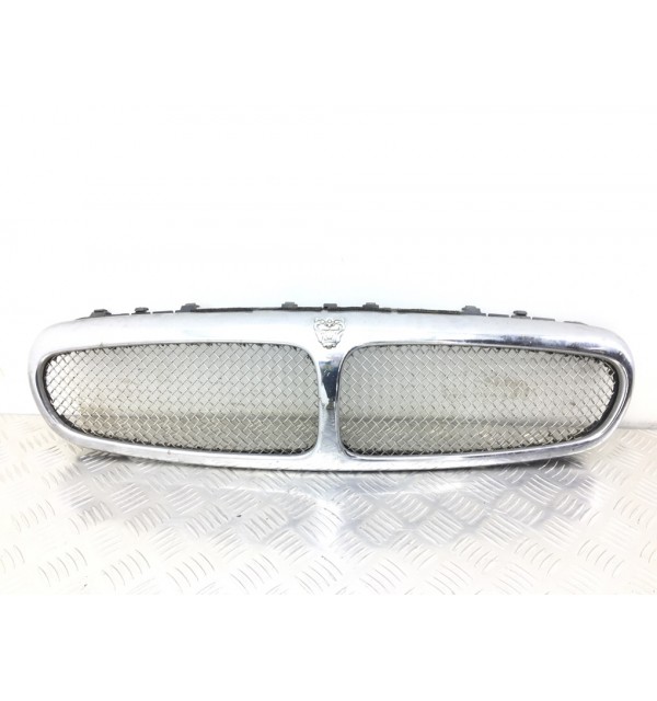 Решетка радиатора бу для Jaguar X-Type  2.1 i,  2003 г.