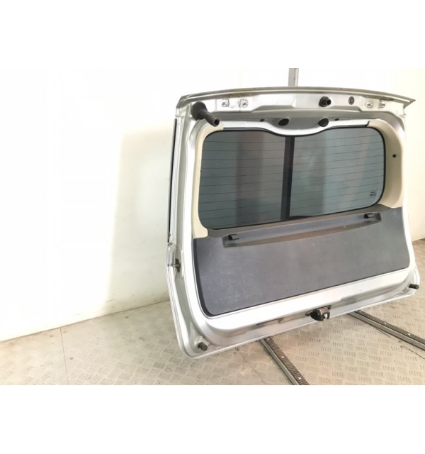 Крышка багажника бу для Nissan Note E11 1.4 i,  2006 г.