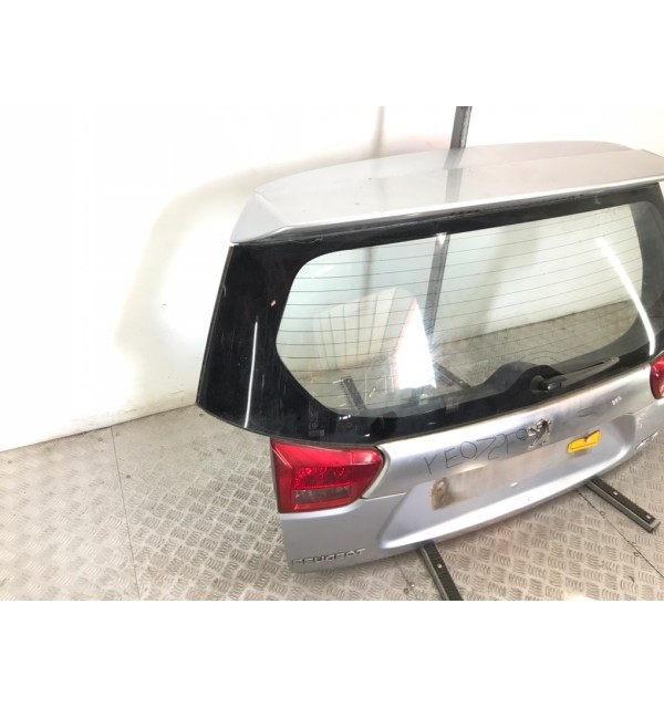 Крышка багажника бу для Peugeot 4007  2.2 HDi,  2009 г.