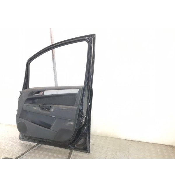 Дверь передняя правая бу для Opel Zafira B 1.7 CDTi,  2011 г.