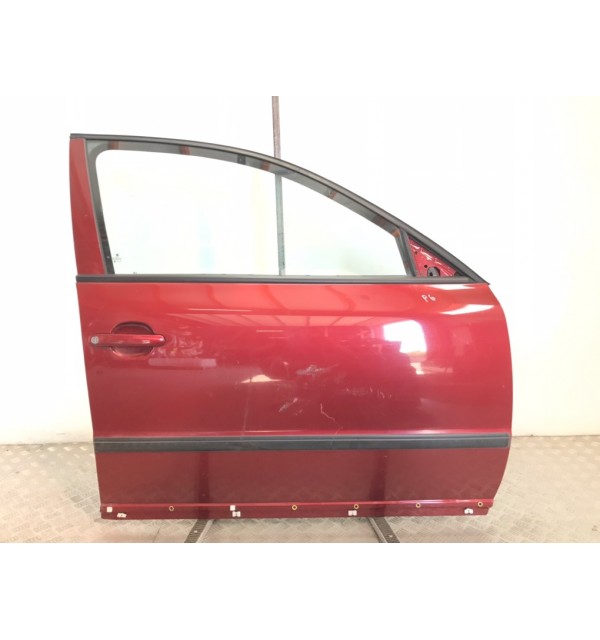 Дверь передняя правая бу для Skoda Superb  2.0 i,  2006 г.