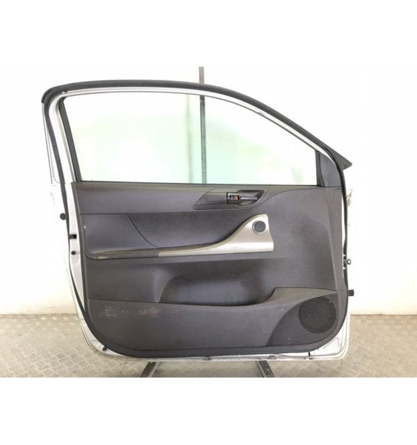 Дверь передняя левая бу для Toyota iQ  1.0 i,  2011 г.