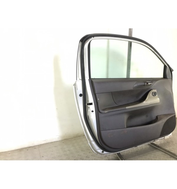 Дверь передняя левая бу для Toyota iQ  1.0 i,  2011 г.