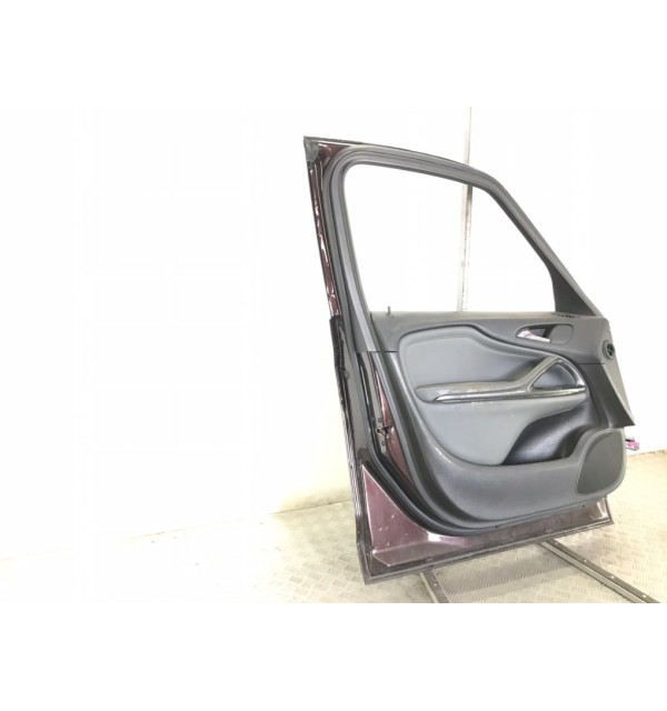 Дверь передняя левая бу для Opel Zafira C 2.0 CDTi,  2014 г.