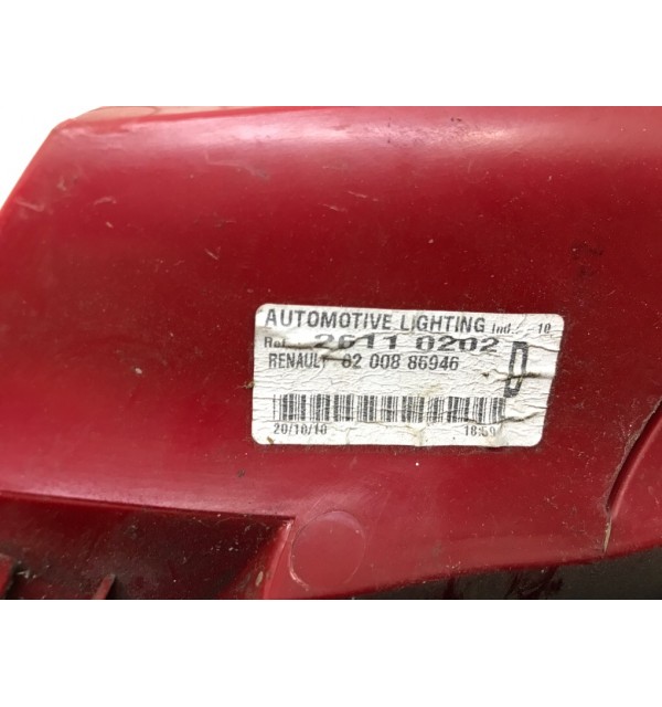 Фонарь задний правый бу для Renault Clio 3 1.6 i,  2010 г.