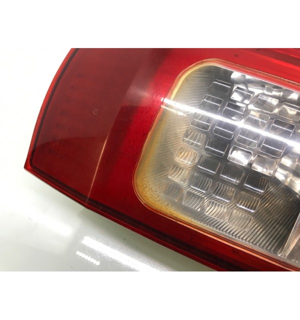 Фонарь задний правый бу для Ford Fusion  1.4 i,  2009 г.