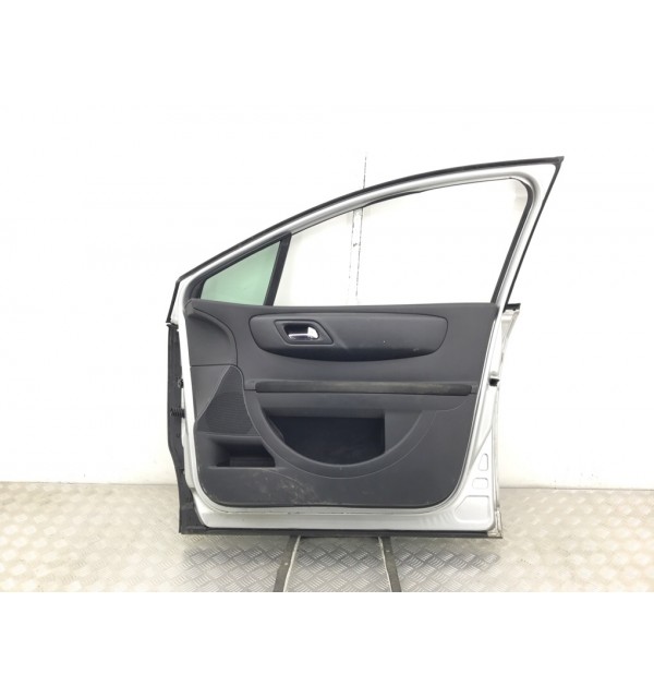 Дверь передняя правая бу для Citroen C4  1.6 HDi,  2010 г.