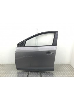 Дверь передняя левая бу для Renault Megane 3 1.6 i, 2010 г.