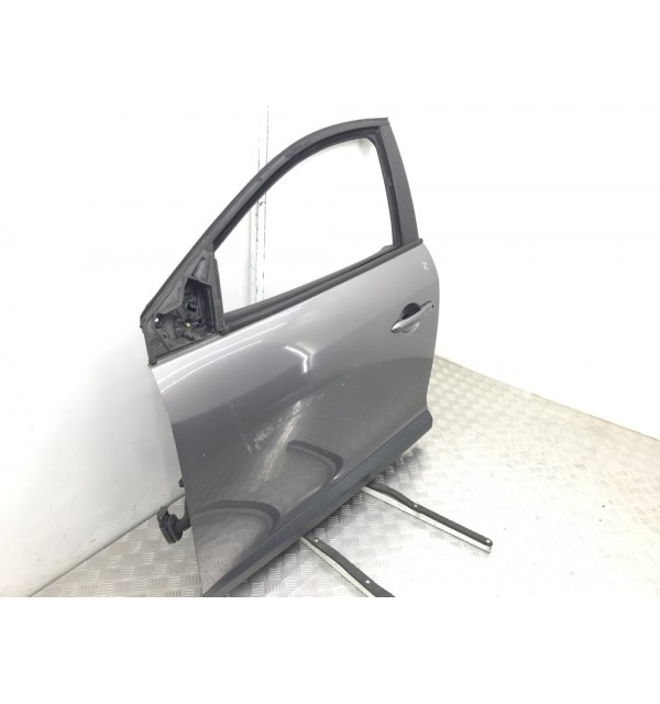 Дверь передняя левая бу для Renault Megane 3 1.6 i,  2010 г.