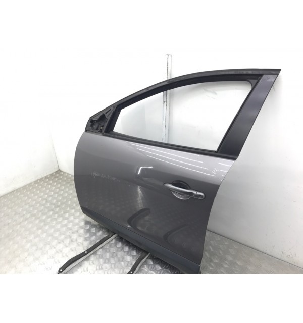 Дверь передняя левая бу для Renault Megane 3 1.6 i,  2010 г.