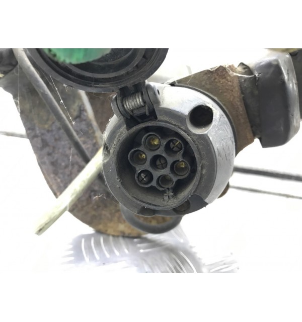 Прицепное устройство (фаркоп) бу для Volkswagen Passat B6 2.0 TDi,  2007 г.