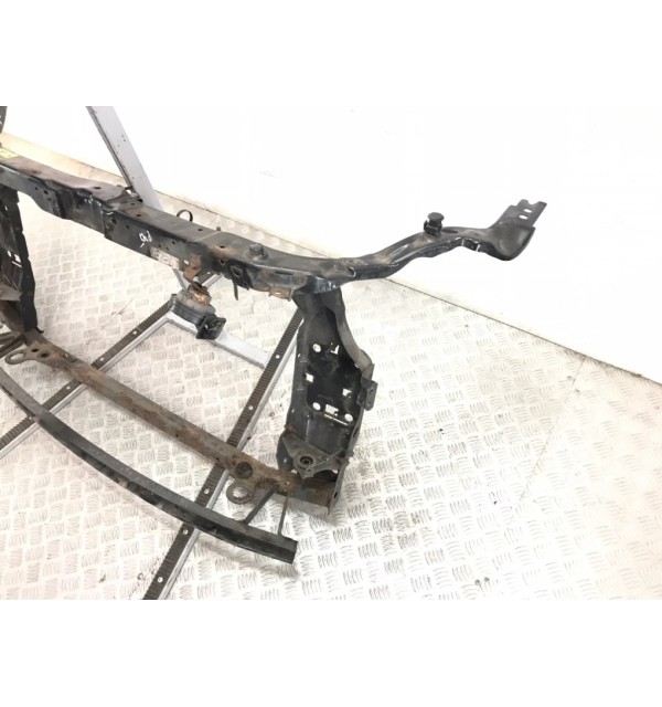 Панель передняя (телевизор) бу для Nissan Qashqai  1.5 DCi,  2011 г.