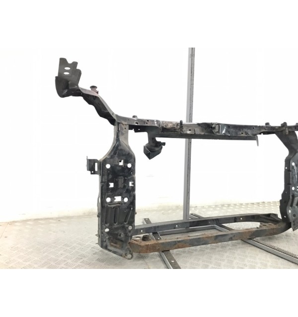 Панель передняя (телевизор) бу для Nissan Qashqai  1.5 DCi,  2011 г.