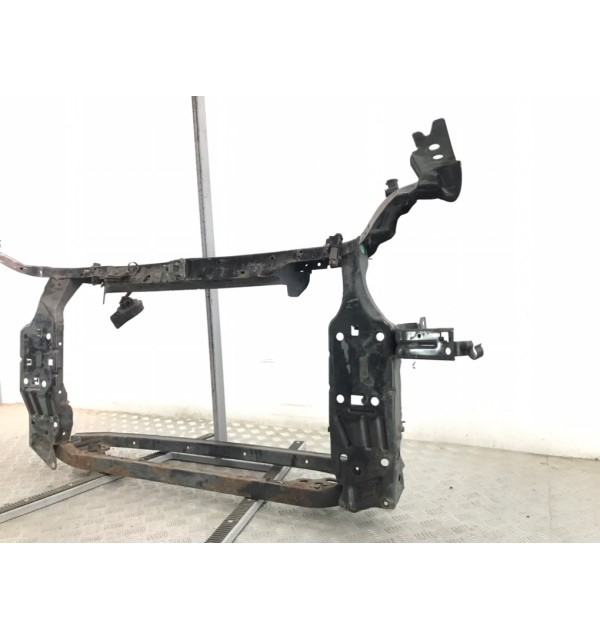 Панель передняя (телевизор) бу для Nissan Qashqai  1.5 DCi,  2011 г.