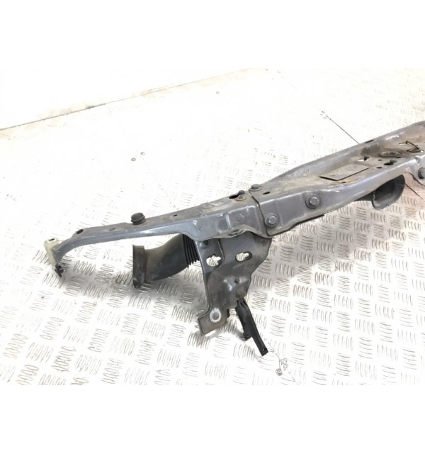 Панель передняя (телевизор) бу для Opel Astra H 1.6 i,  2005 г.