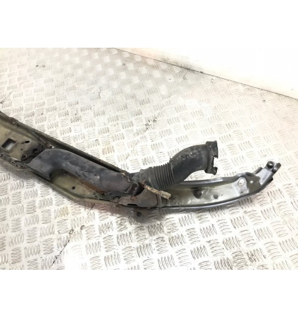 Панель передняя (телевизор) бу для Opel Astra H 1.6 i,  2005 г.