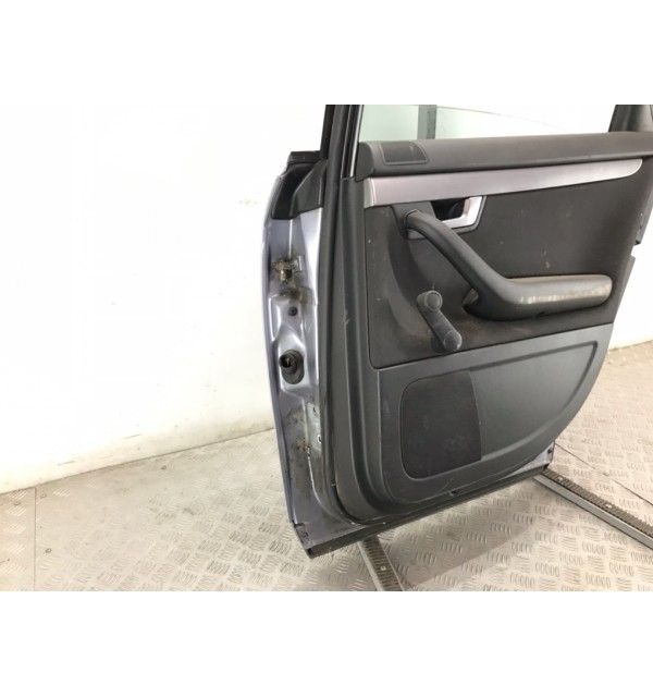 Дверь задняя правая бу для Audi A4 B7 1.9 TDi,  2005 г.