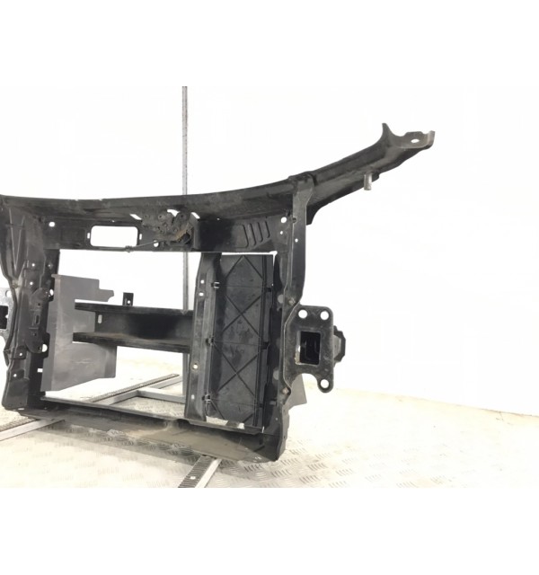 Панель передняя (телевизор) бу для Skoda Fabia 2 1.2 i,  2009 г.