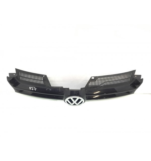Решетка радиатора бу для Volkswagen Golf 5 1.9 TDi,  2008 г.