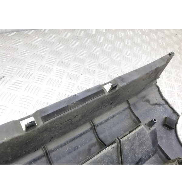 Решетка радиатора бу для Land Rover Discovery 3 2.7 TD,  2007 г.