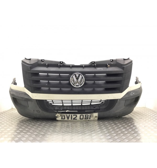 Бампер передний бу для Volkswagen Crafter  2.0 TDi,  2012 г.