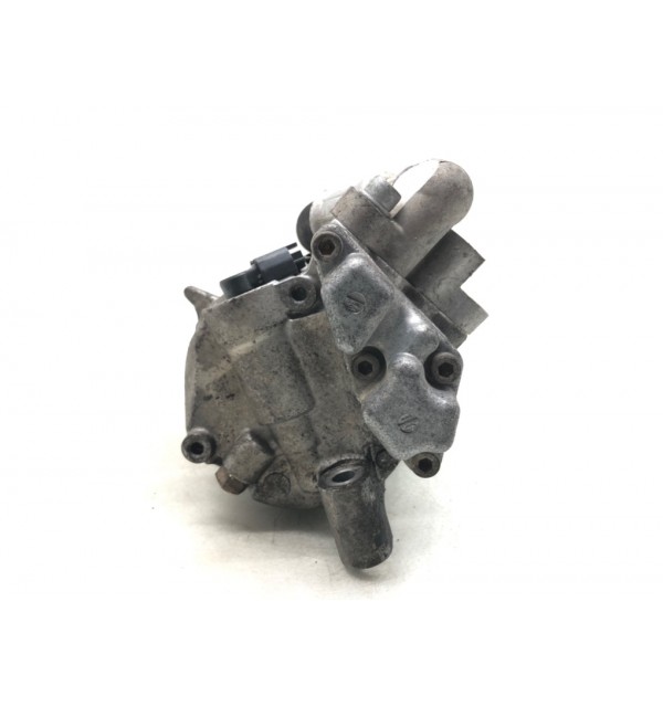Компрессор кондиционера бу для BMW 3 E90/E91/E92/E93 2.0 i,  2006 г.