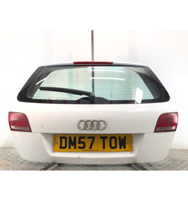 Крышка багажника бу для Audi A3 8P 1.4 TFSI,  2009 г.