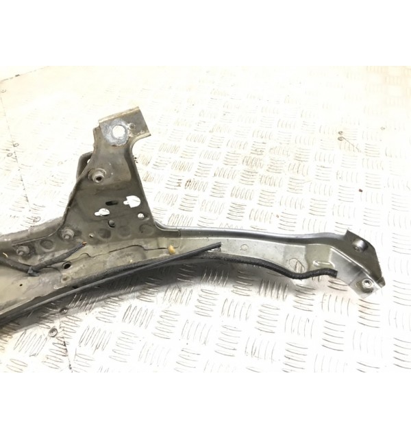 Панель передняя (телевизор) бу для Opel Astra H 1.7 CDTi,  2007 г.