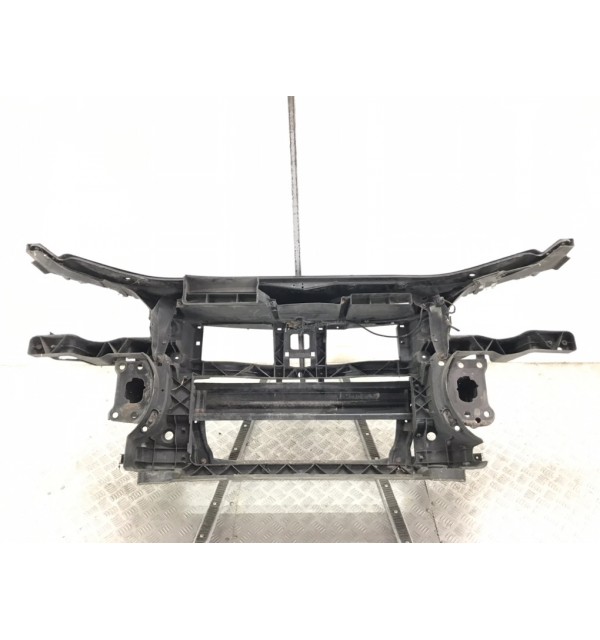 Панель передняя (телевизор) бу для Volkswagen Passat B6 1.9 TDi,  2006 г.