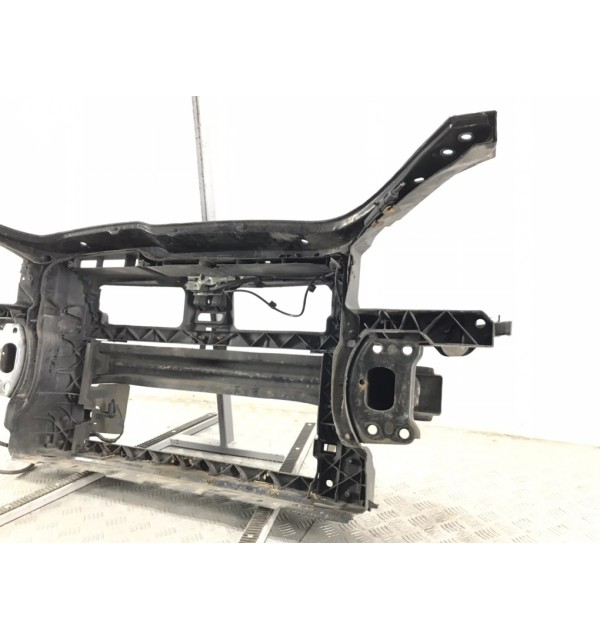 Панель передняя (телевизор) бу для Volkswagen Golf 5 2.0 TDi,  2008 г.