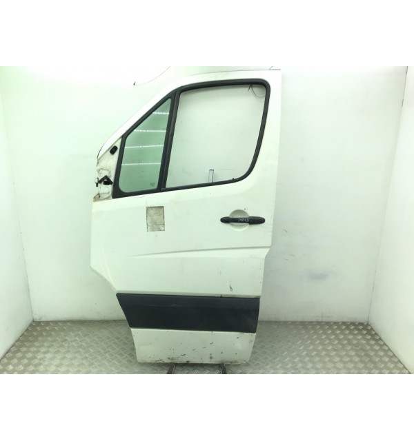 Дверь передняя левая бу для Volkswagen Crafter  2.0 TDi,  2012 г.