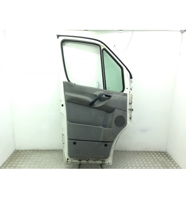 Дверь передняя левая бу для Volkswagen Crafter  2.0 TDi,  2012 г.