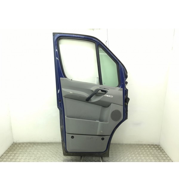 Дверь передняя левая бу для Volkswagen Crafter  2.5 TDi,  2010 г.