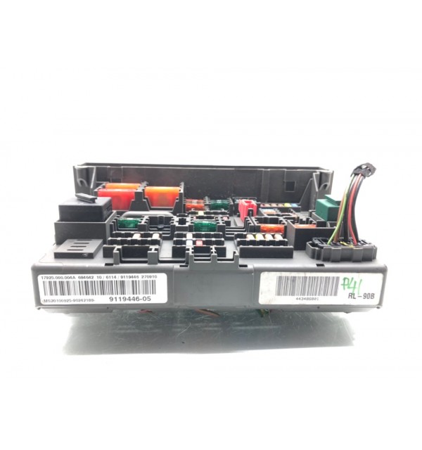 Блок предохранителей бу для BMW 3 E90/E91/E92/E93 2.0 TD,  2010 г.