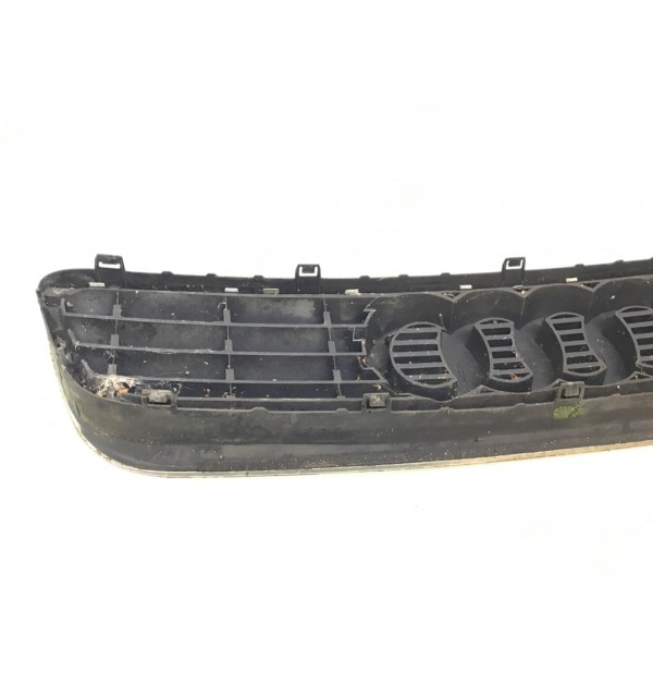 Решетка радиатора бу для Audi A3 8L 1.9 TDi,  2002 г.